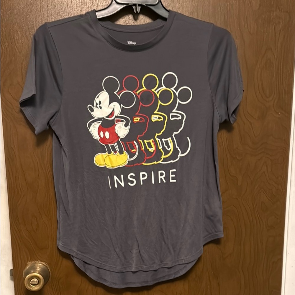 Disney Gray Mickey Mouse Short Sleeve Tee size XL (15-17)